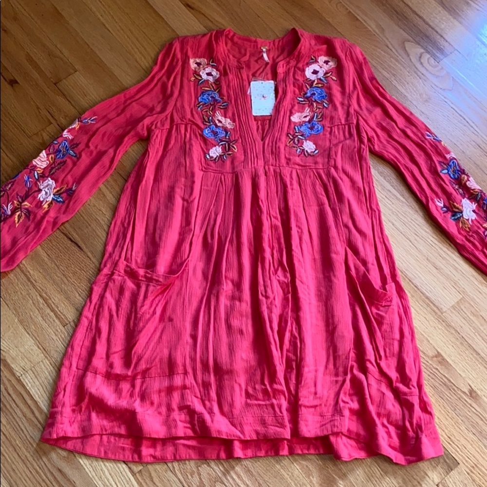 NWT! Free People embroidered dress